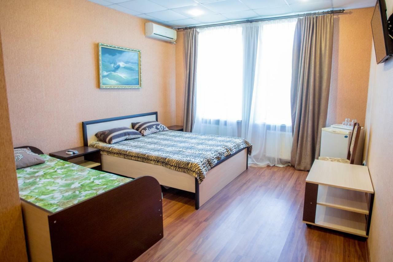 Art Hotel Izmail Eksteriør bilde